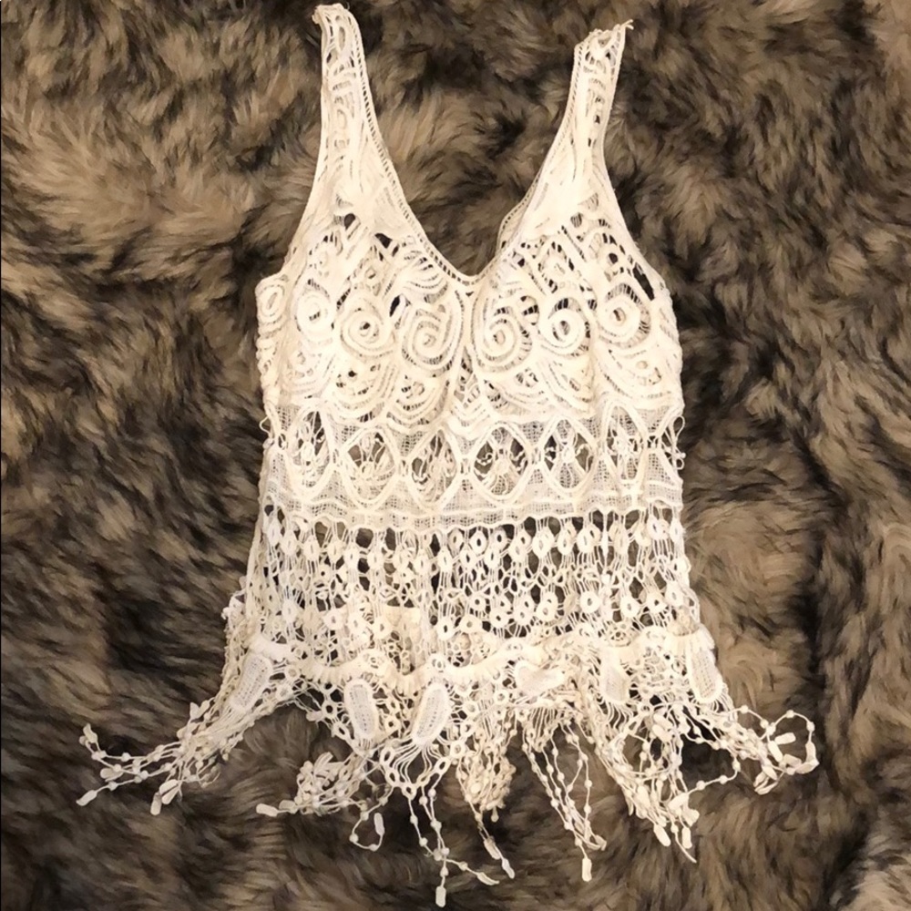 Spicy white lace fringe top!
